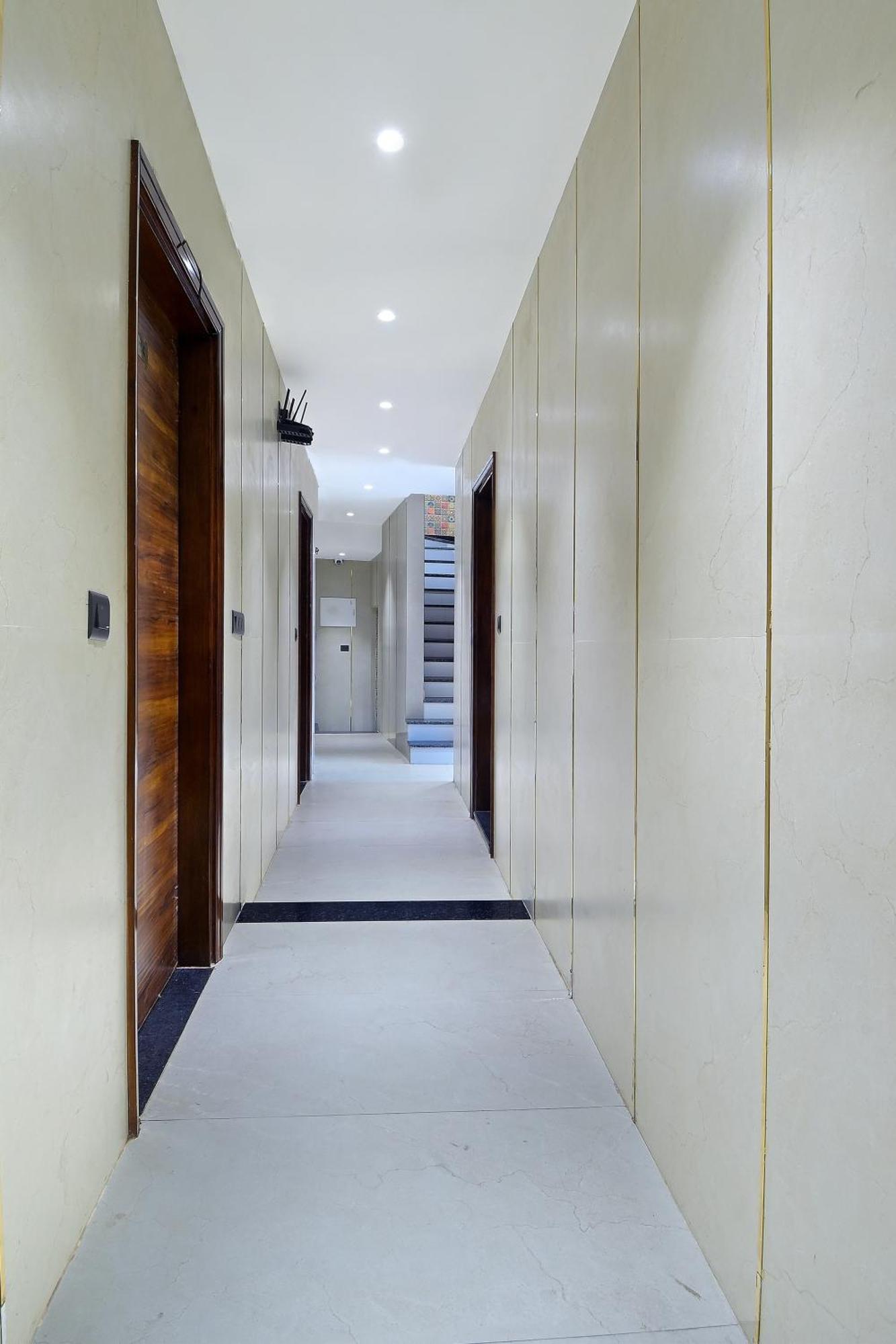 Hotel Nav Durga "2 Walking From New Delhi Railway Station" Экстерьер фото