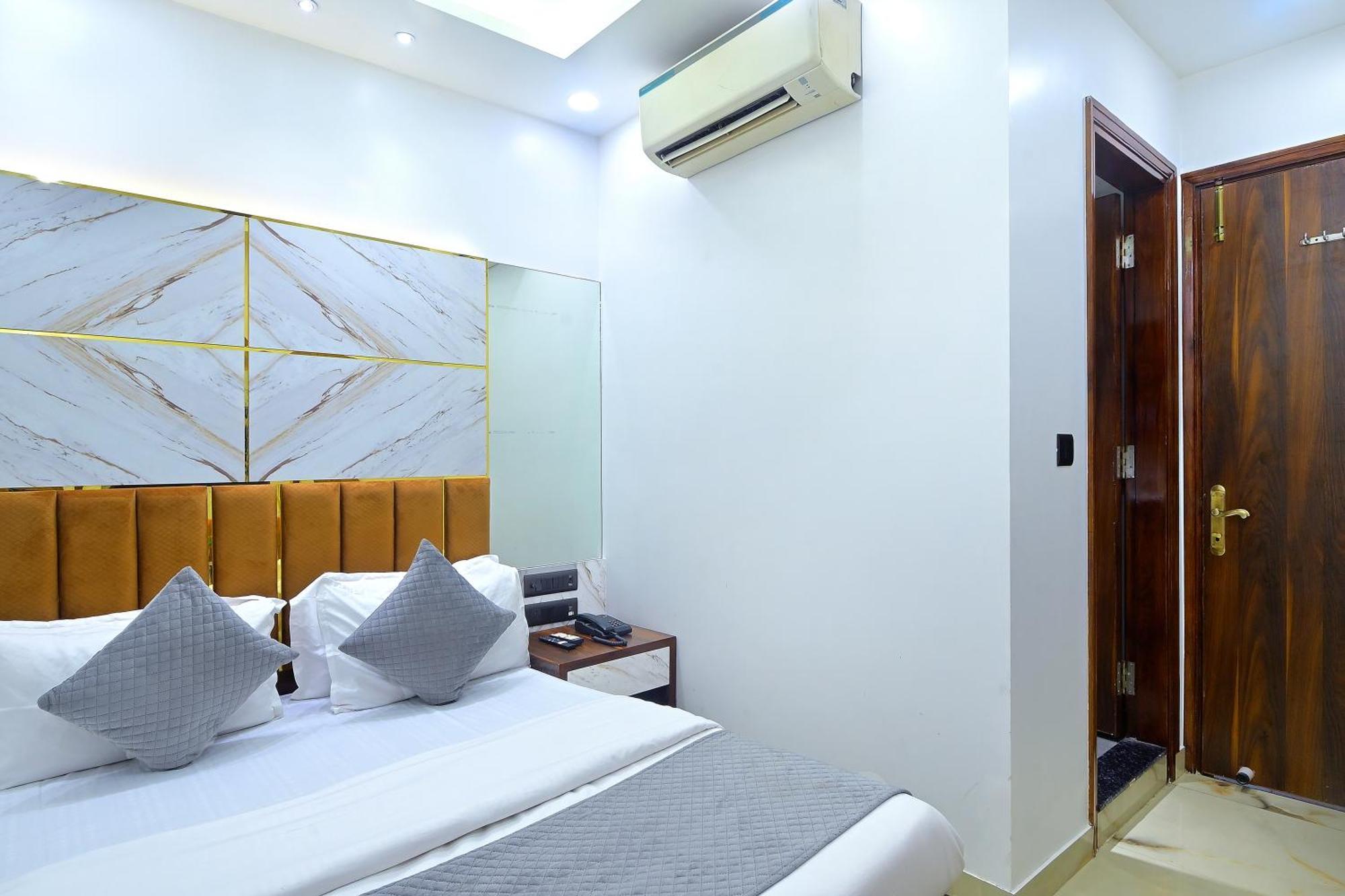 Hotel Nav Durga "2 Walking From New Delhi Railway Station" Экстерьер фото